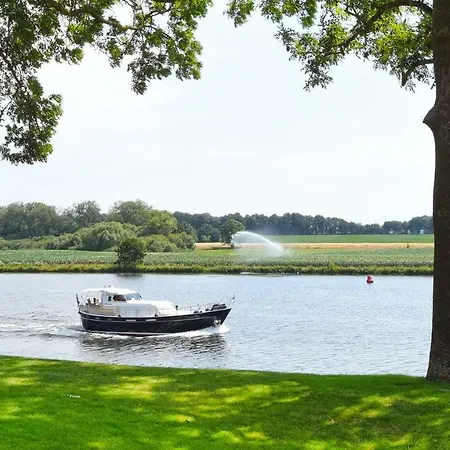 Het Raadhuys - Design לינה וארוחת בוקר