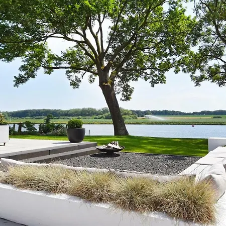 Het Raadhuys - Design