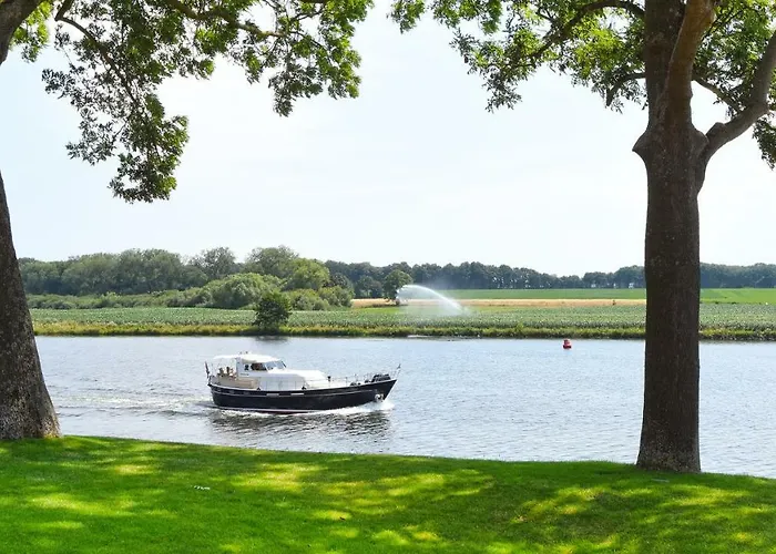 Het Raadhuys - Design B&B